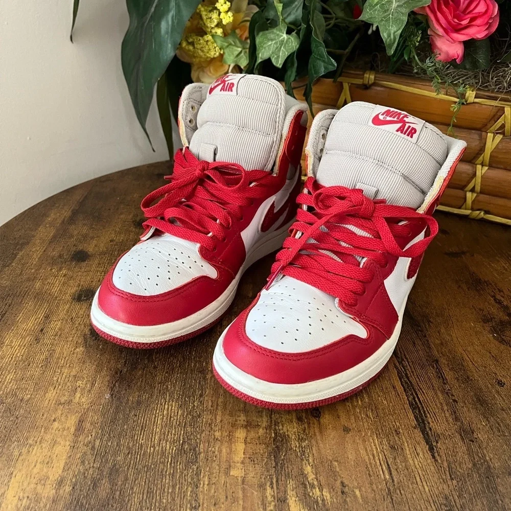 Nike Air Jordan 1 Mid Red White Sneakers | Youth 6.5Y (Women 8)